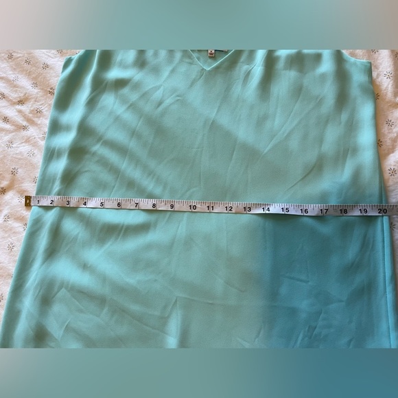 Aritzia Babaton Templeton V-Neck Pastel Blue Slip Midi Dress Size Medium - Picture 10 of 11